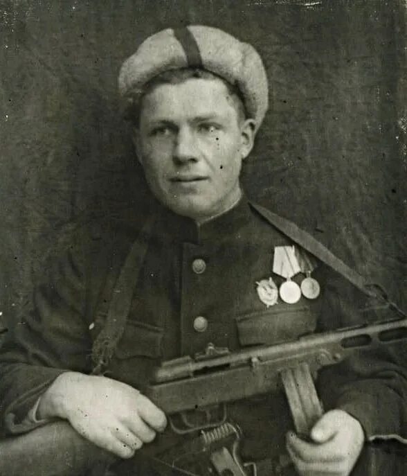 Комиссар партизанского отряда. Лушкин дмитрий андреевич комиссар партизанского отряда. гасан алиев комиссар партизанского отряда. комиссар партизанского отряда м.т. венгеров. комиссар партизанского отряда писарев брянск обл..