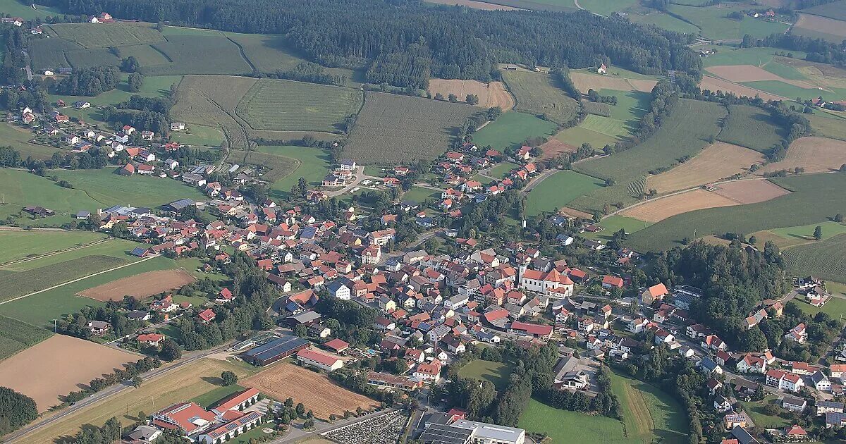 Немецкая община. Верхний Пфальц Германия. Город тихенбах в Германии. Общины в Германии. Рёккен Германия.