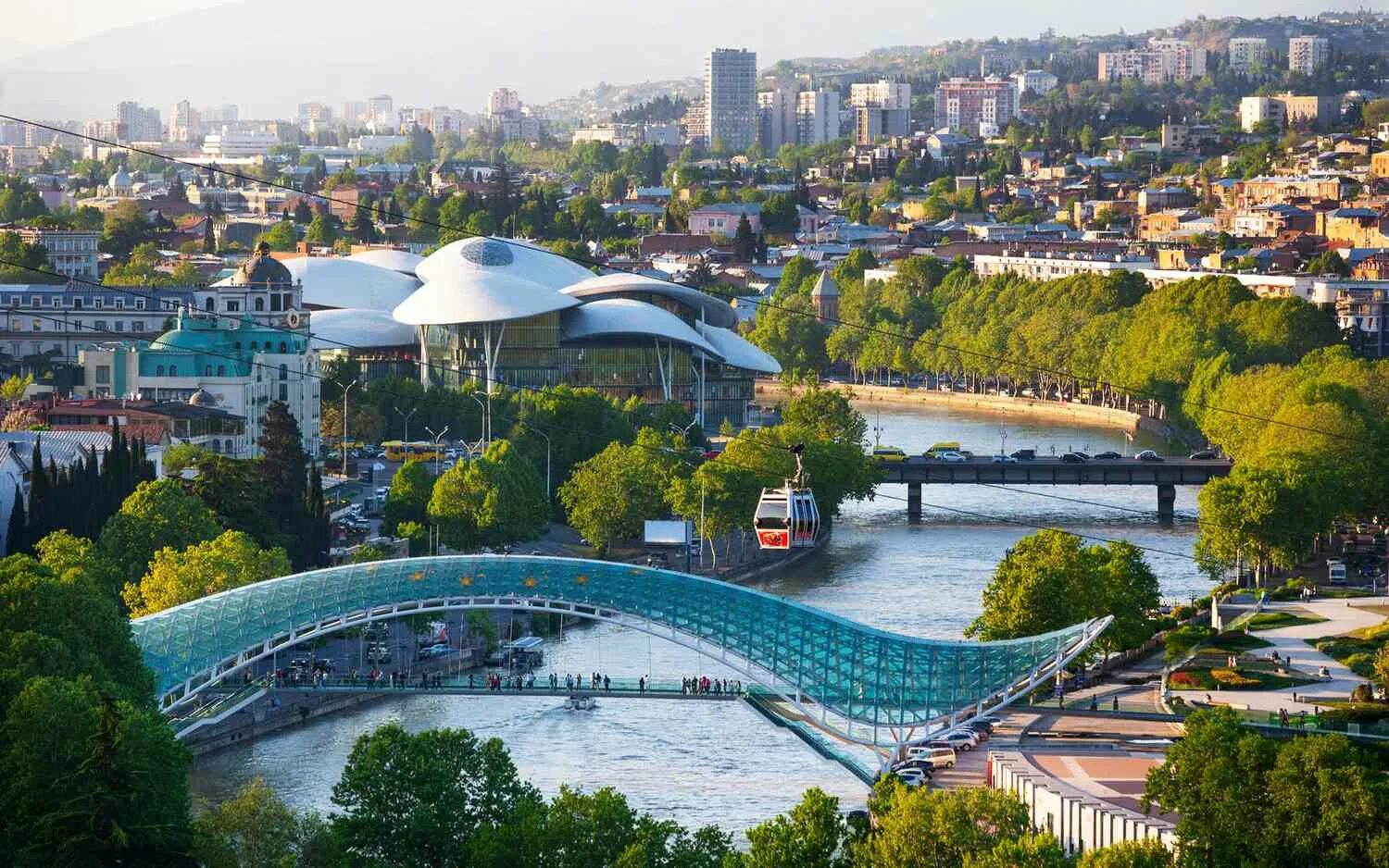 Tbilisi city. Грузия Тбилиси. Грузия город Тбилиси. Тбилиси центр. Грузия Тбилиси центр города.