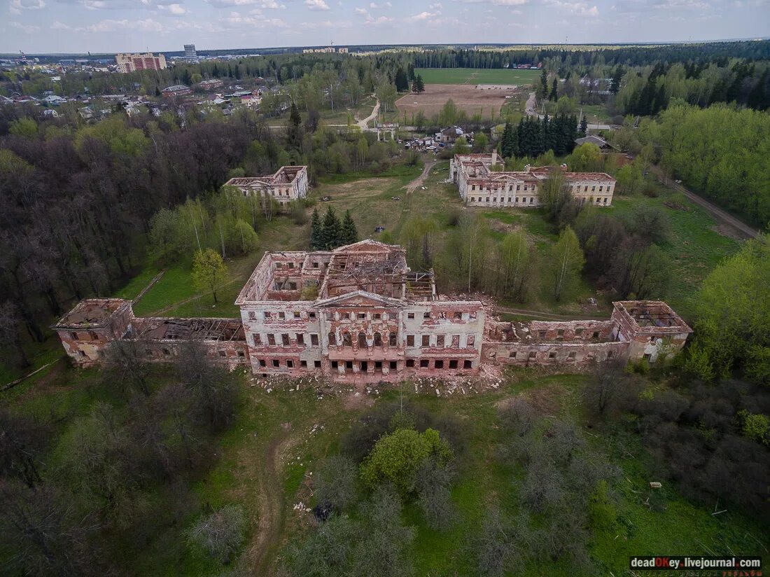 Гребнево усадьба Щелковский район. Московская область, Щелковский район, усадьба Гребнево. Фрязино Московская область усадьба Гребнево. Дом в усадьбе Гребнево.