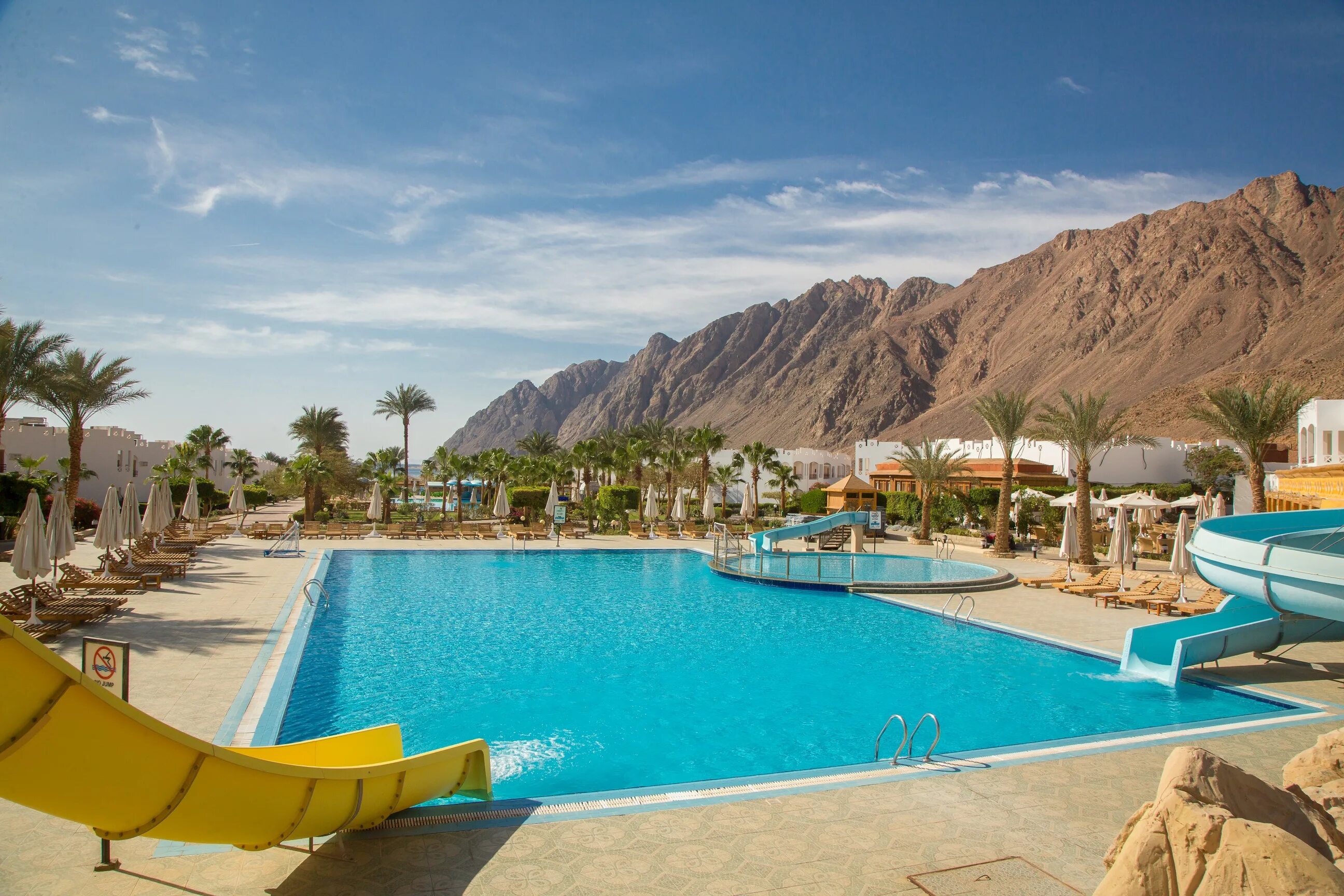 Happy Life Village 4 Египет Дахаб. Happy Life Village Dahab 3*. Happy Life Village 4 Шарм-Эль-Шейх. Дахаб Египет отели Виладж. Life in the village 3