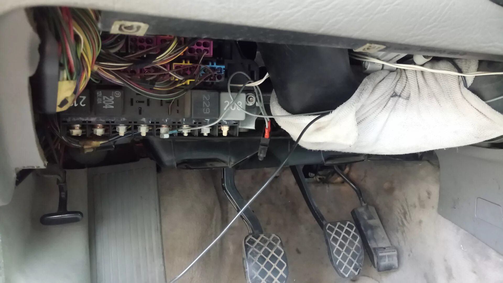 ЦЗ с В4 установлен на мой В3))) - Audi 80 (B3), 1,8 л, 1989 года электроника DRI