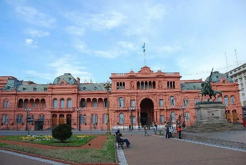 президентский дворец в сайгоне. 28 резиденций. резиденция главы фрг. Meneda. 28 резиденций.