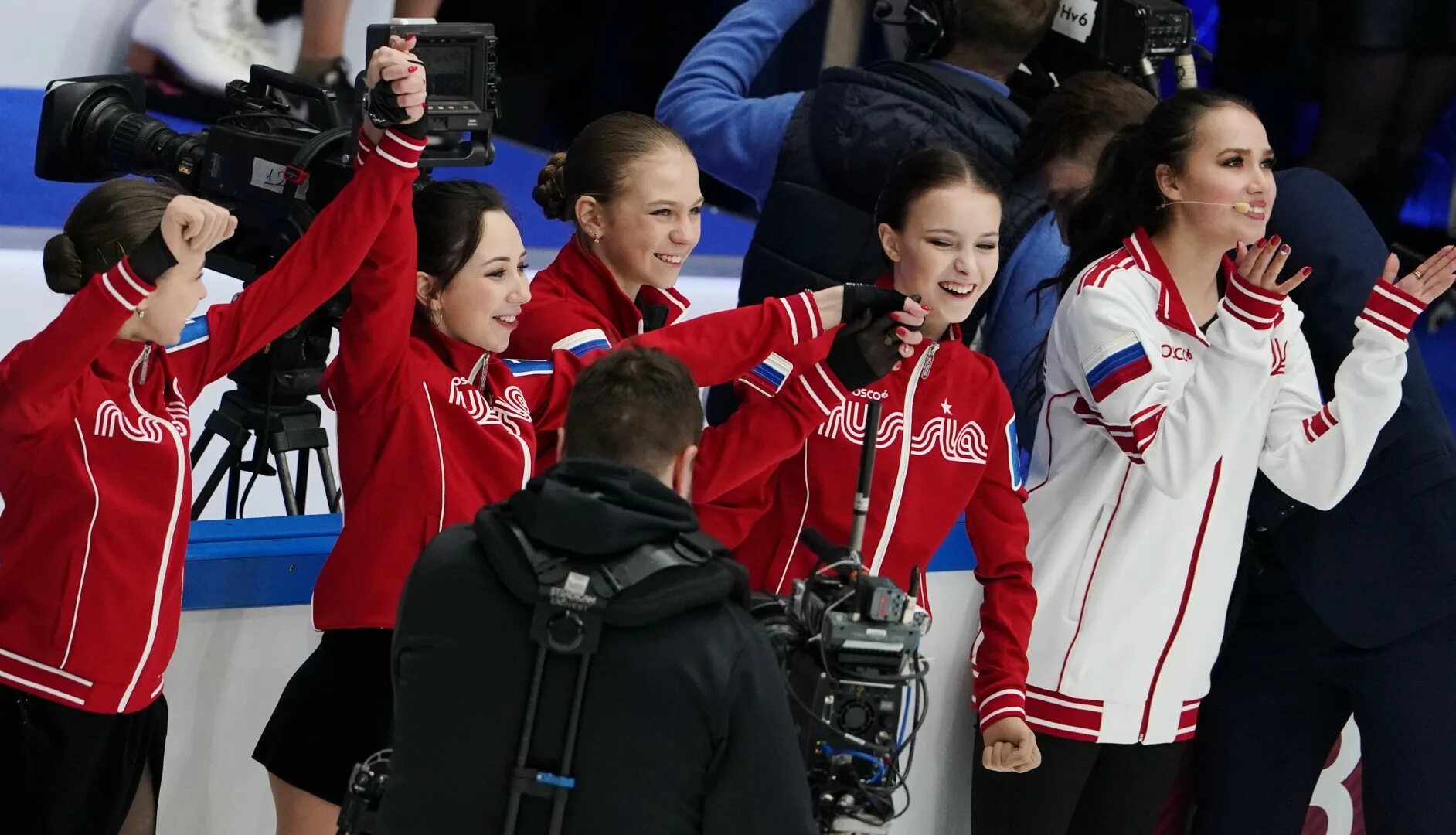 Камила Валиева прыжковый турнир 2022. Камила Валиева Кубок первого канала 2022. 1 канал фигурное катание жеребьевка