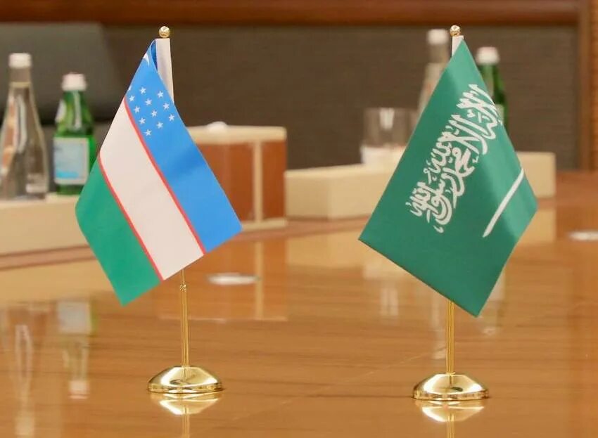 Узбекистан саудовская аравия. Флаги Узбекистана и Саудовской Аравии. Сельское хозяйство Саудия.