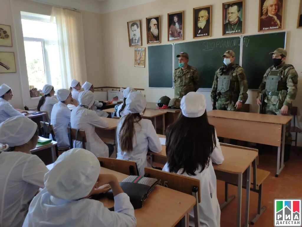 Национальный инновационный колледж махачкала. Мик колледж махачкала. Дагестанский механический техникум махачкала. Инновационный колледж в махачкале. Инновационный многопрофильный колледж.