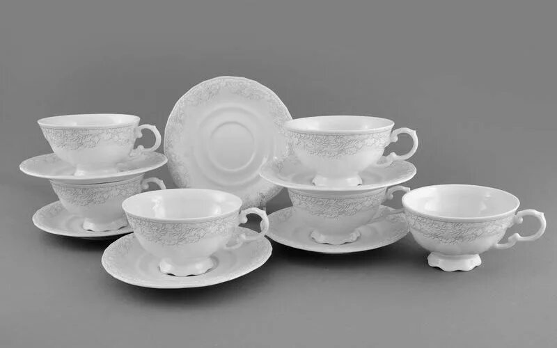 Старинный фарфор. Сервиз империя anna manelis. Посуда леандер leander. Рельефный сервиз белое с золотом сер. Столовый сервиз шер франция.