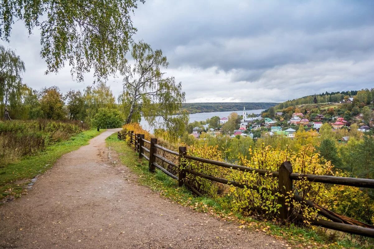 Соборная гора Плес. Соборная гора плёс Ивановская область. Плёс достопримечательности Соборная гора. Плес Соборная гора смотровая площадка. Коттеджный поселок плес