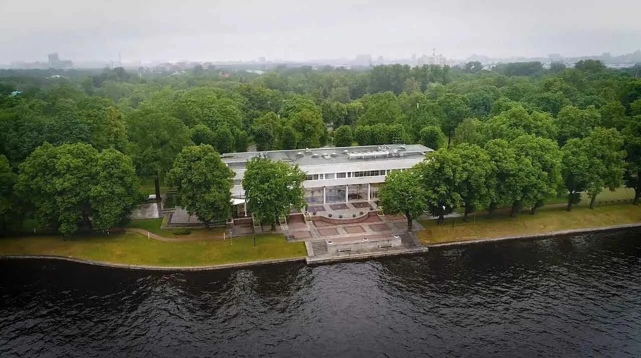 Государственная резиденция. К2 резиденция Санкт-Петербург. Правительственная резиденция к2 на Каменном острове. Резиденция к2 набережная малой Невки. К2 дача Крестовский остров.