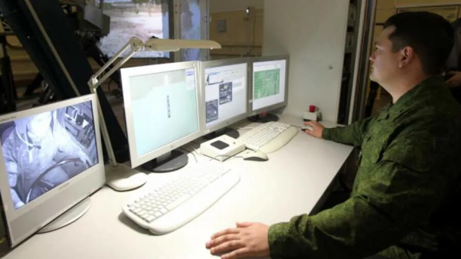 Кибербезопасность сша. Профессия инженер программист. Informed operations. Центр управления иконка. Informed operations.