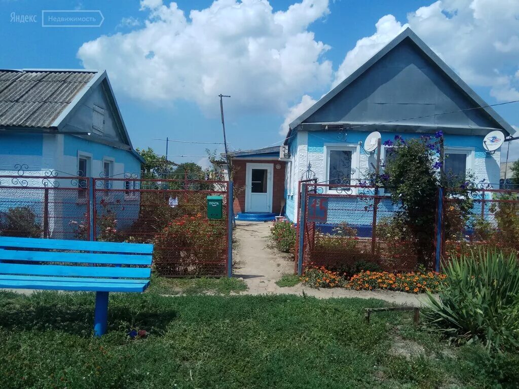 Форпост липовцы октябрьский район. Приморский кр ханкайский р-он камень рыболов. П удобный майкопский район. Продается дом. До м приморске ахарске.