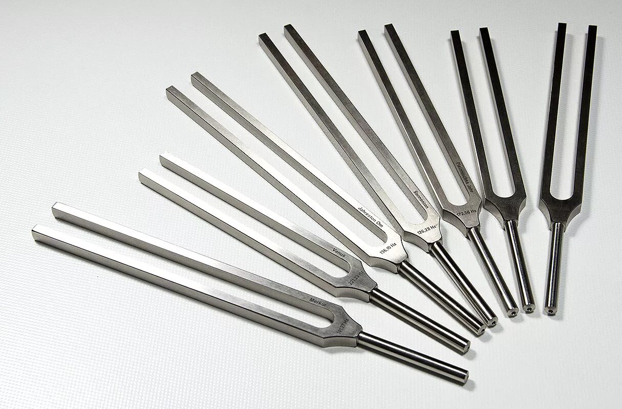 Tune fork. Камертон tuning fork. tuning fork 32khz. камертон минитак. антикварный камертон.