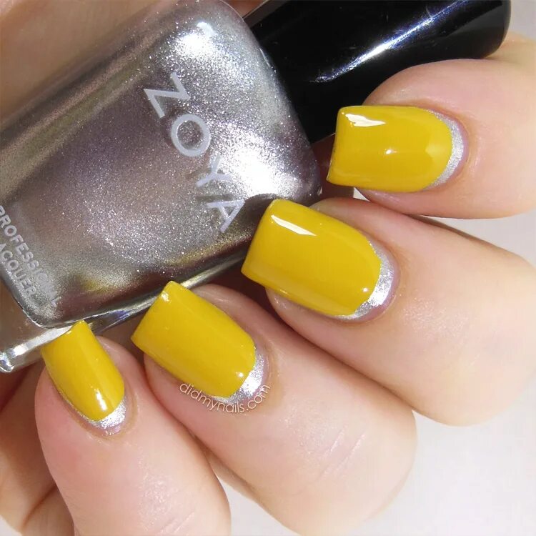Медовый цвет ногтей. Маникюр с жёлтым цветом. Горчичный гель. Горчичный цвет лака. Ногти горчичного цвета.