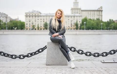 Блондинка в москве