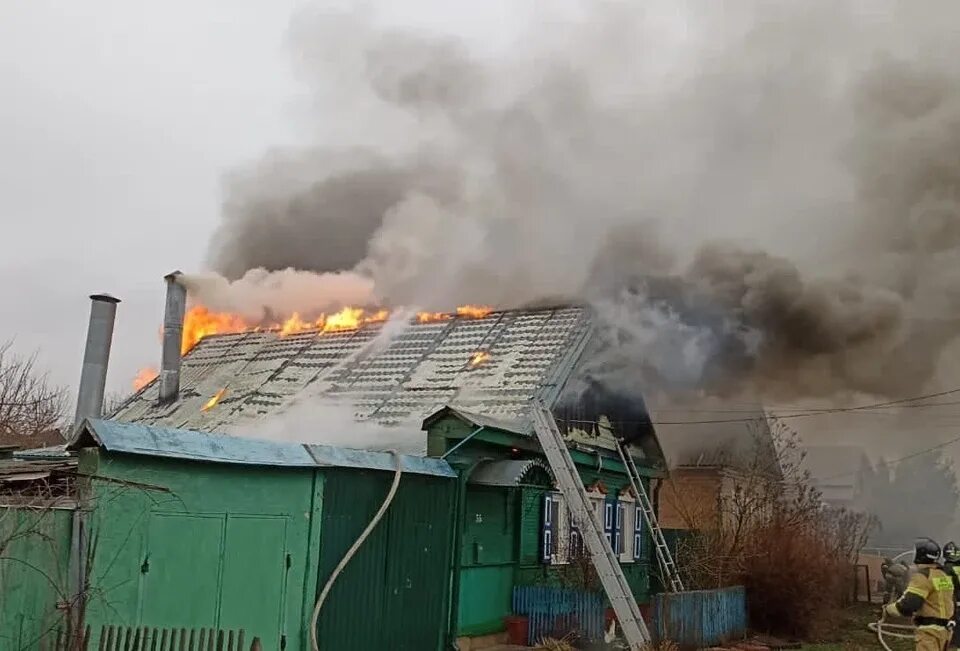 Пожар йошкар ола. Пожар в строящемся доме на севере москвы. Дом в дыму снаружи. Фестивальная йошкар ола. Пожар в москве сейчас.
