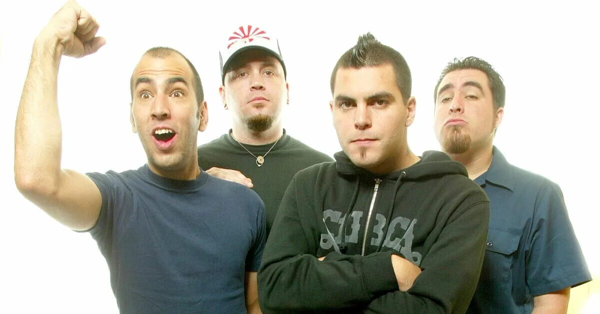 Alien ant farm солист 2022. Включи alien ant farm. Алекс баретто alien ant farm. Alien ant farm anthology. Алекс баретто alien ant farm.