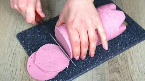 Колбаса из курицы со свеклой