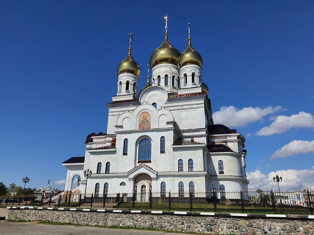 храм архангельск михаила. архангельск. собор михаила архангела архангельск. михайло-архангельский кафедральный собор в архангельске. церковь архангела михаила архангельск.