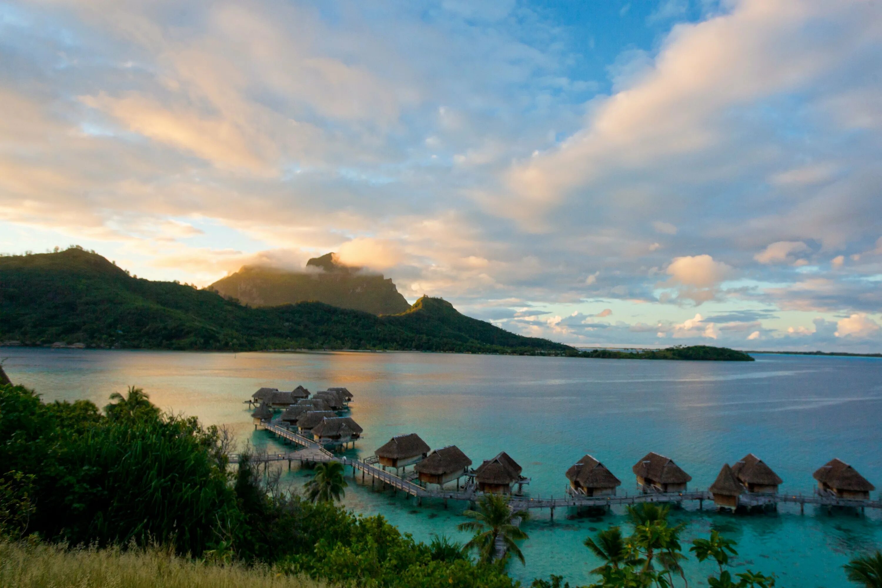 3 залива тихого океана. Остров Муреа. Бора-Бора остров. Bora Bora French Polynesia. Остров Таити.