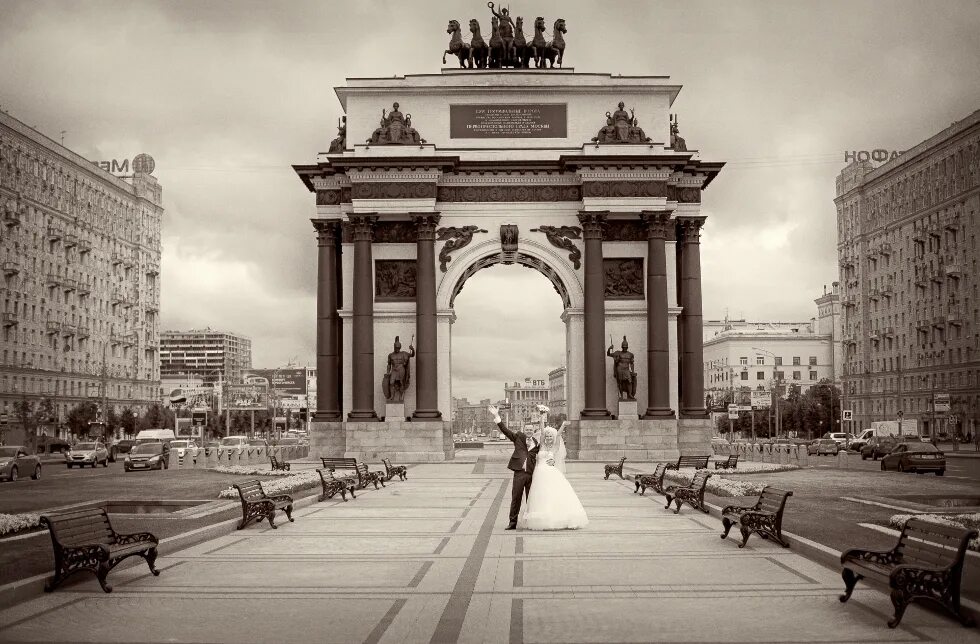 Триумфальная арка в Москве. Триумфальные ворота (Москва). Триумфальная арка 1982. Триумфальная арка на Кутузовском.