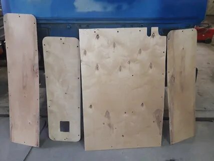 Прикрутить фанеру