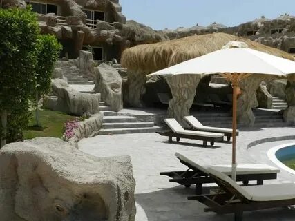 Cave's beach 5