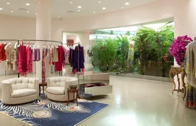 Магазин одежды в коврове. Магазин одежды ковров. Магазин одежды ковров. Магазин ковры оборудование. Магазин правой уличной одежды.