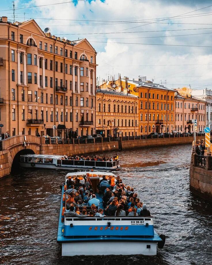 Мойка спб. Река мойка Санкт-Петербург. Питер река мойка. Санкт-Петербург каналы река мойка. Достопримечательности Санкт-Петербурга на реке мойка.