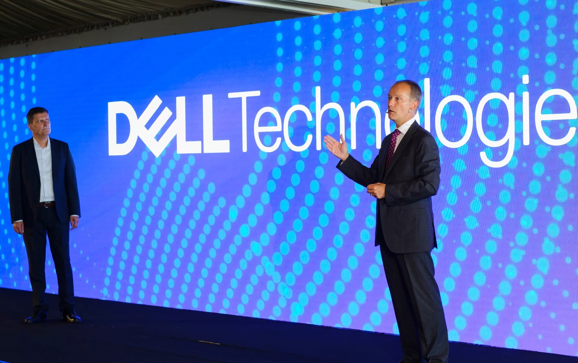 Dell technologies logo. Технологии dell. Dell компания. Dell корпорации emc. Technology логотип.
