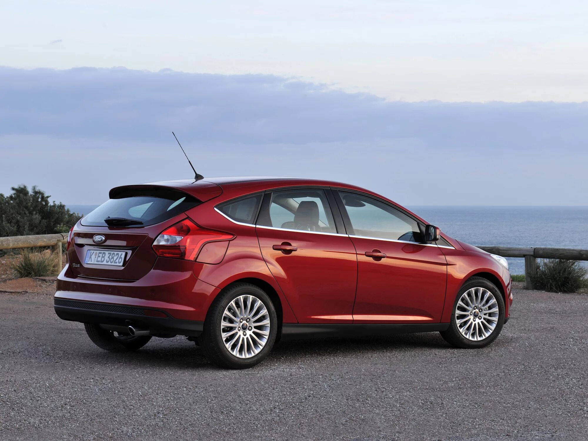 Форд фокус хэтчбек 2013. Ford Focus 3 хэтчбек. Форд фокус 3 хеч. Ford Focus 5 хэтчбек. Форд фокус 3 2013.