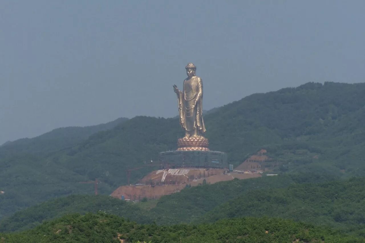 Большие статуи. Статуя Будды весеннего храма в Китае. Будда весеннего храма Китай. Статуя Будды весеннего храма в Китае высота. Будда весеннего храма (Лушань.