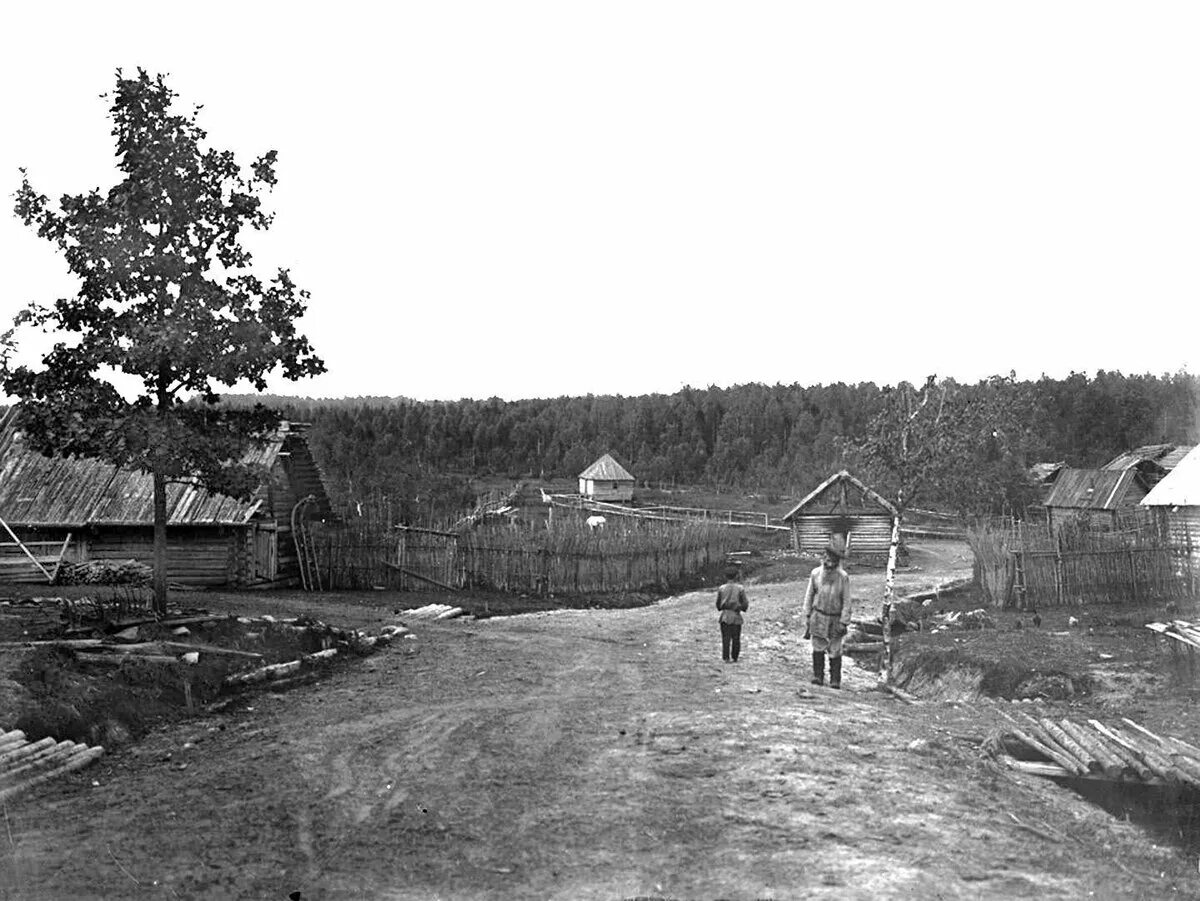 Деревни раньше. Тверская область 19 век. Деревня Тверская Губерния. Тверская Губерния 19 век. Деревня на Волге 19 века.