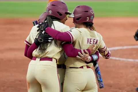 No. 3 FSU Softball defeats No. 7 Washington to advance to WCWS Semifinals.