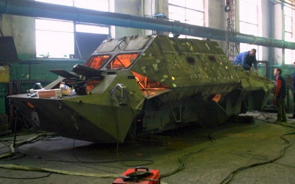 БММ-70. Николаевский бронетанковый завод. БММ-70 внутри. Производство бронемашин. Николаевский бронетанковый