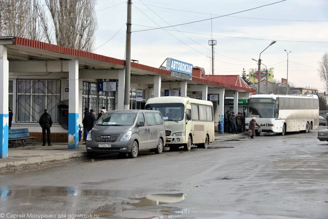 Автобус глубокий каменск шахтинский. Автовокзал Каменск-Шахтинский. Автостанция город Каменск. Автостанция Донецк Ростовская область. Автостанция в Каменск Шахтинском.