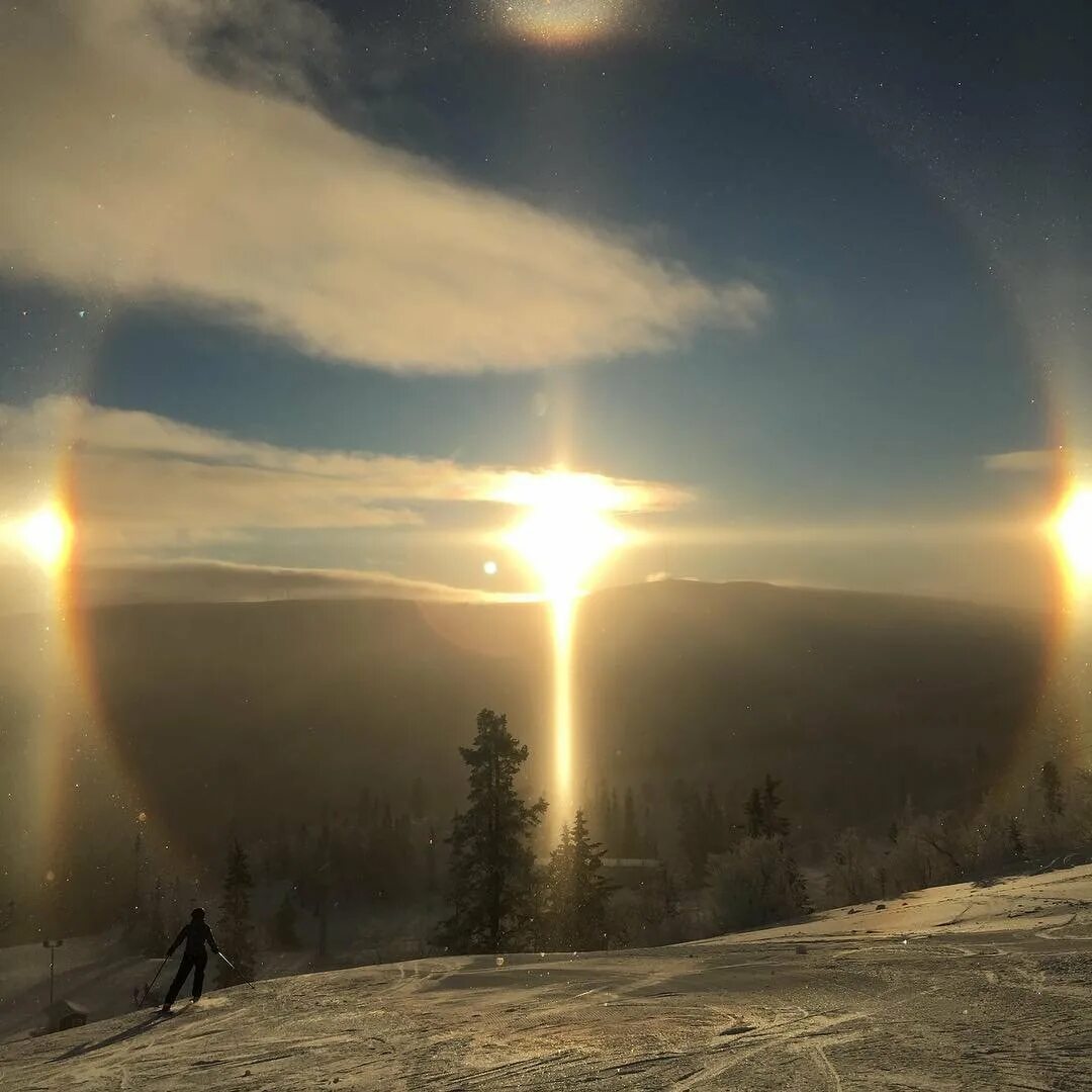 Де гало. Призрак гало 2014. Де гало. Солнечное гало вокруг луны. Гало радуга вокруг солнца.