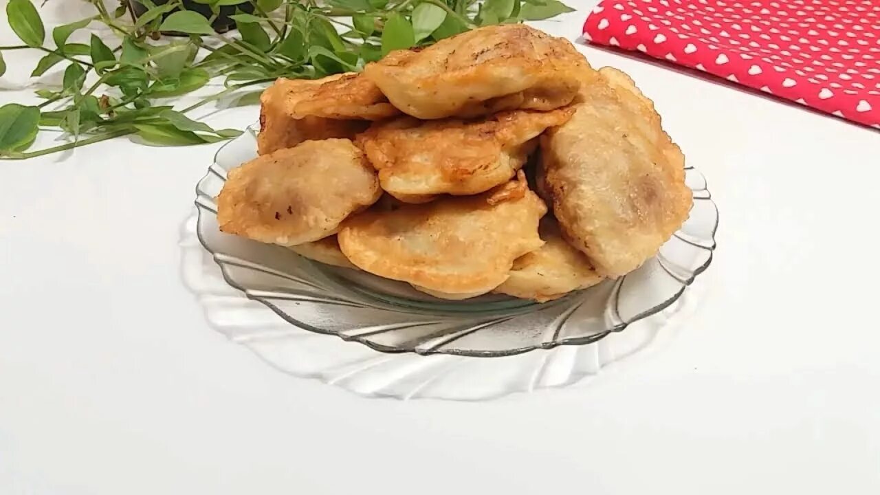 Печень в кляре жареная. Куриная печень в кляре. Куриная печенка в кляре. Печень куриная в кляре жареная. Кляр с печенью.