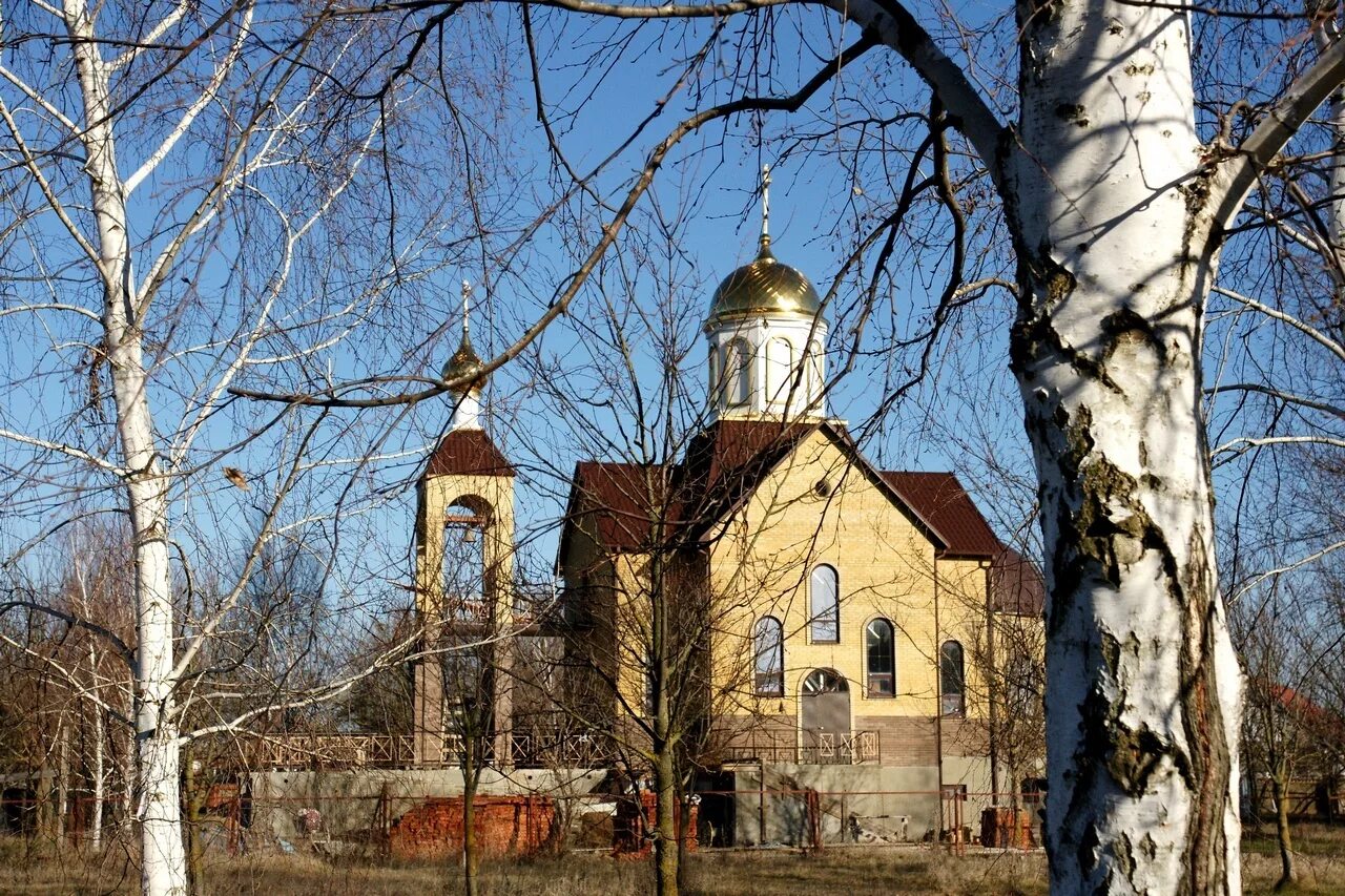 Калниболотская. Церковь Георгия Победоносца.. Храм станицы Калниболотской Новопокровского района Краснодарского. Станица Георгиевская Церковь. Новопокровский район, ст.Калниболотская.