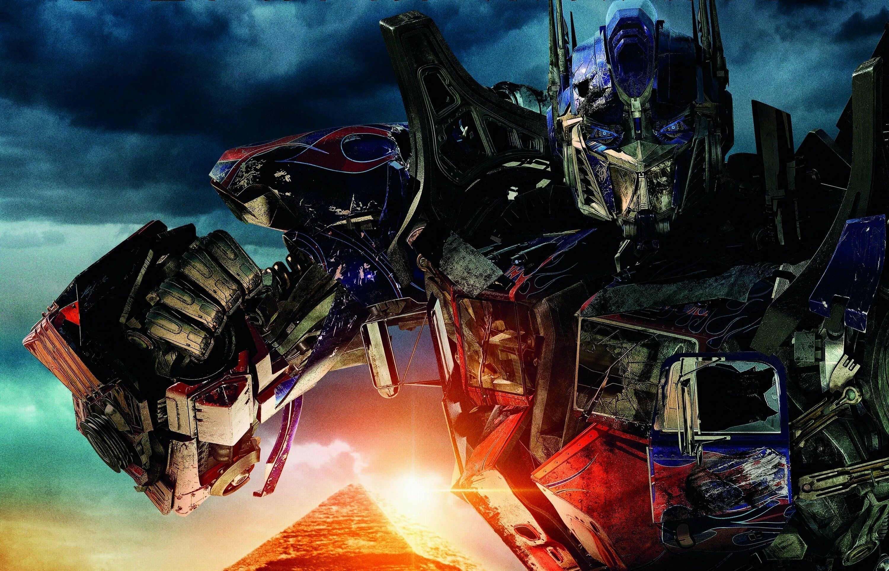 Автоботы фото. Transformers 4 Оптимус Прайм. Трансформеры 2 месть падших Оптимус Прайм. Transformers 2 Optimus Prime. Transformers 2009 Optimus Prime.