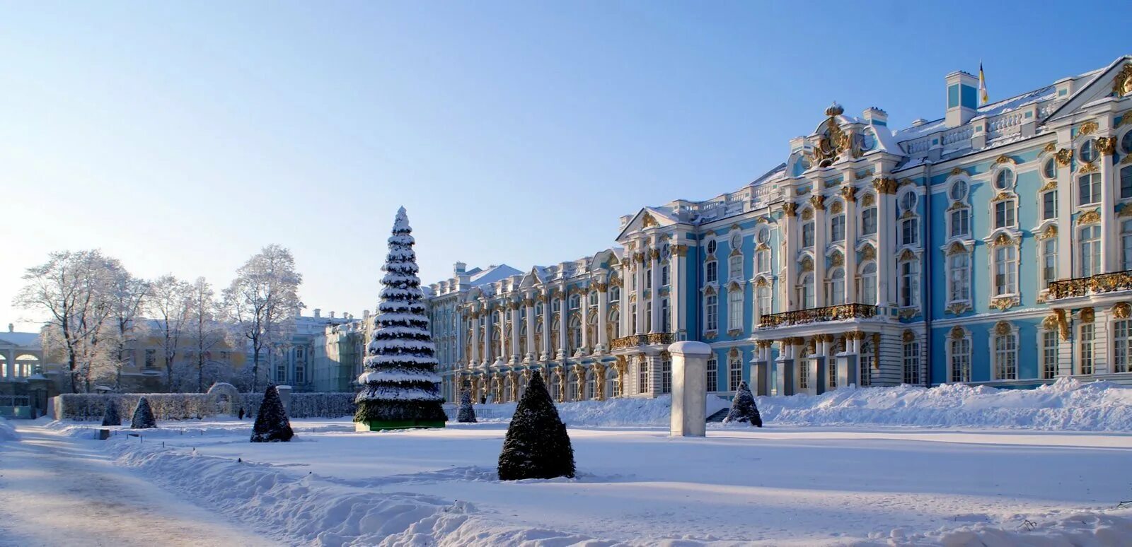 Петергоф город пушкин. Зимний екатерининский дворец в санкт-петербурге. екатерининский дворец в санкт-петербурге зимой. пушкин екатерининский дворец зимой. пушкин царское село санкт-петербург зимой.