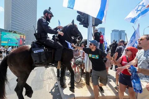 Israel protests flare over Netanyahu's new Supreme Court bill 