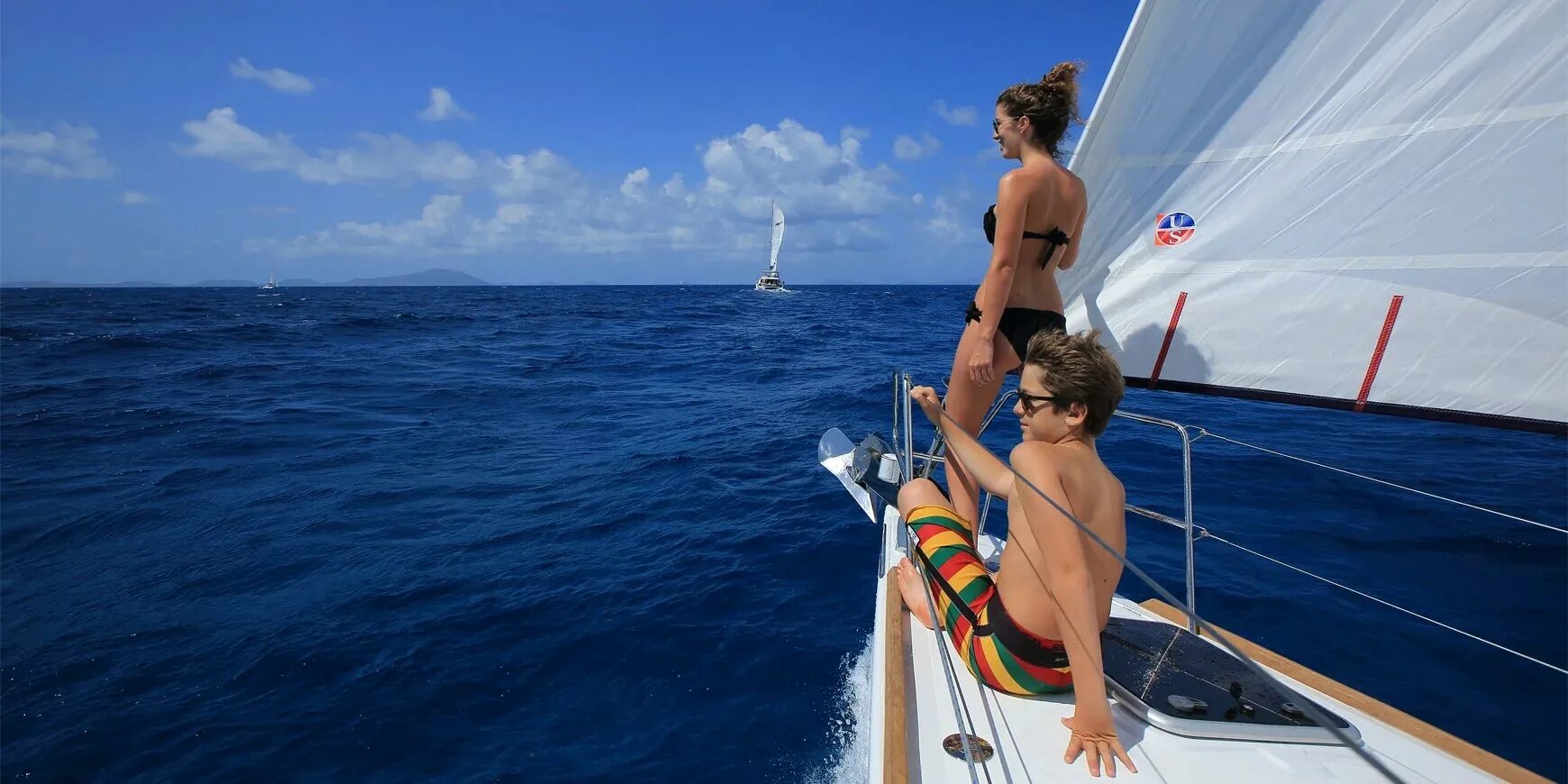 Sailing barefoot Sailing Adventures Ashley. Sailing Miss Lone Star +18.