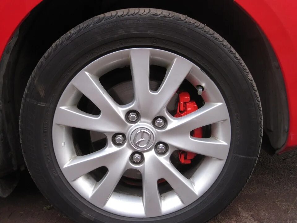 Суппорт бк. Покраска суппортов мазда 3 бк. mazda cx-5 красные суппорта. мазда 3 бк цвет суппортов. покраска суппортов мазда 3 бк 2.0.