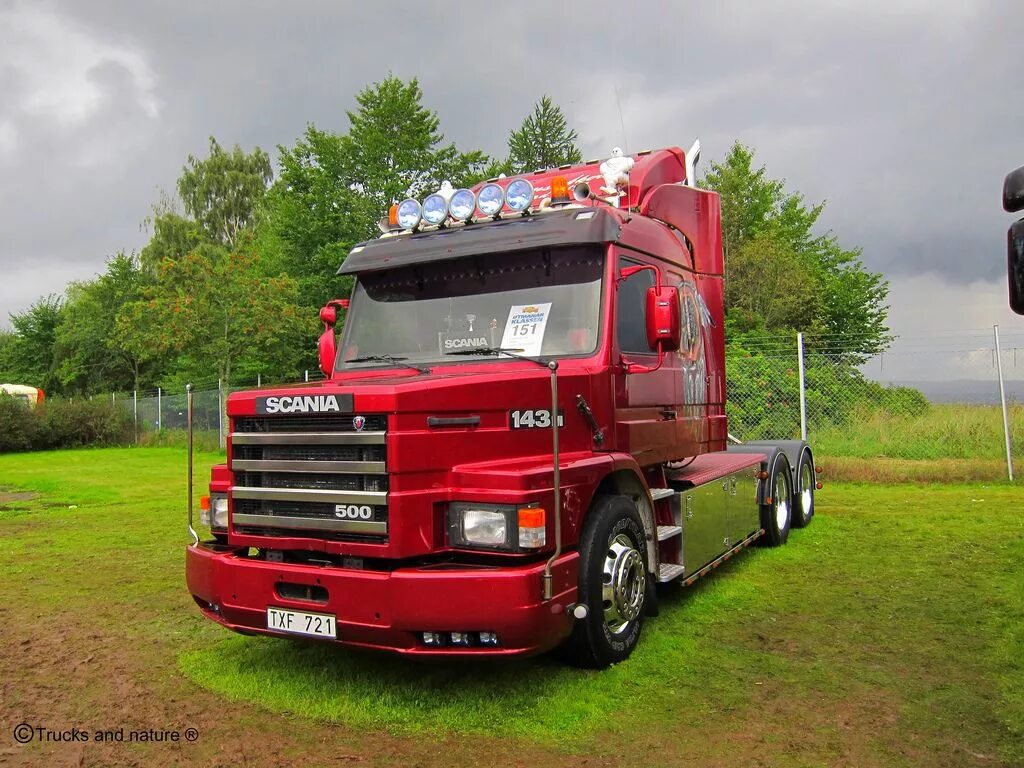 Scania t143. Скания 143 капотная. Грузовик Скания 143. Скания 143 тягач. Купить грузовик скания