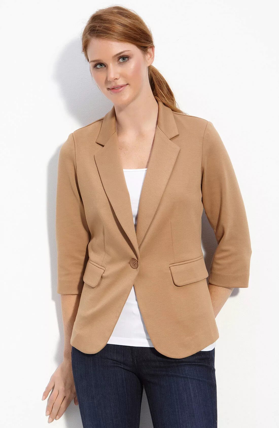 Бежевый жакет женский. Пиджак marina. Бежевый пиджак. Жакет двубортный кира пластинина. Бежевый жакет женский.