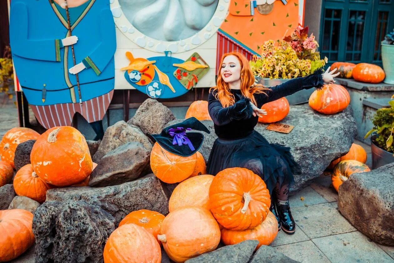 куда тыква. куда тыква. куда тыква. тыква обыкновенная (cucurbita pepo). осенняя фотосессия с тыквами.