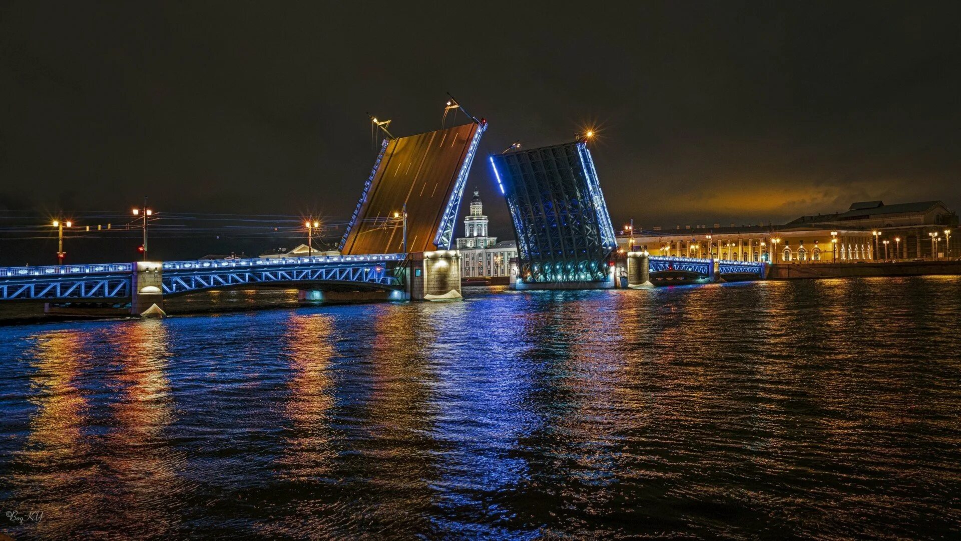 Разведение мостов ночью