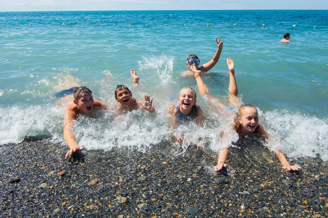 Отдых в доле. Лагерь Морское братство Туапсе. Лагерь Морское братство Туапсе 2022. Лагерь на черном море в Туапсе 2022. Лагерь в Туапсэ Анапа чёрное море.