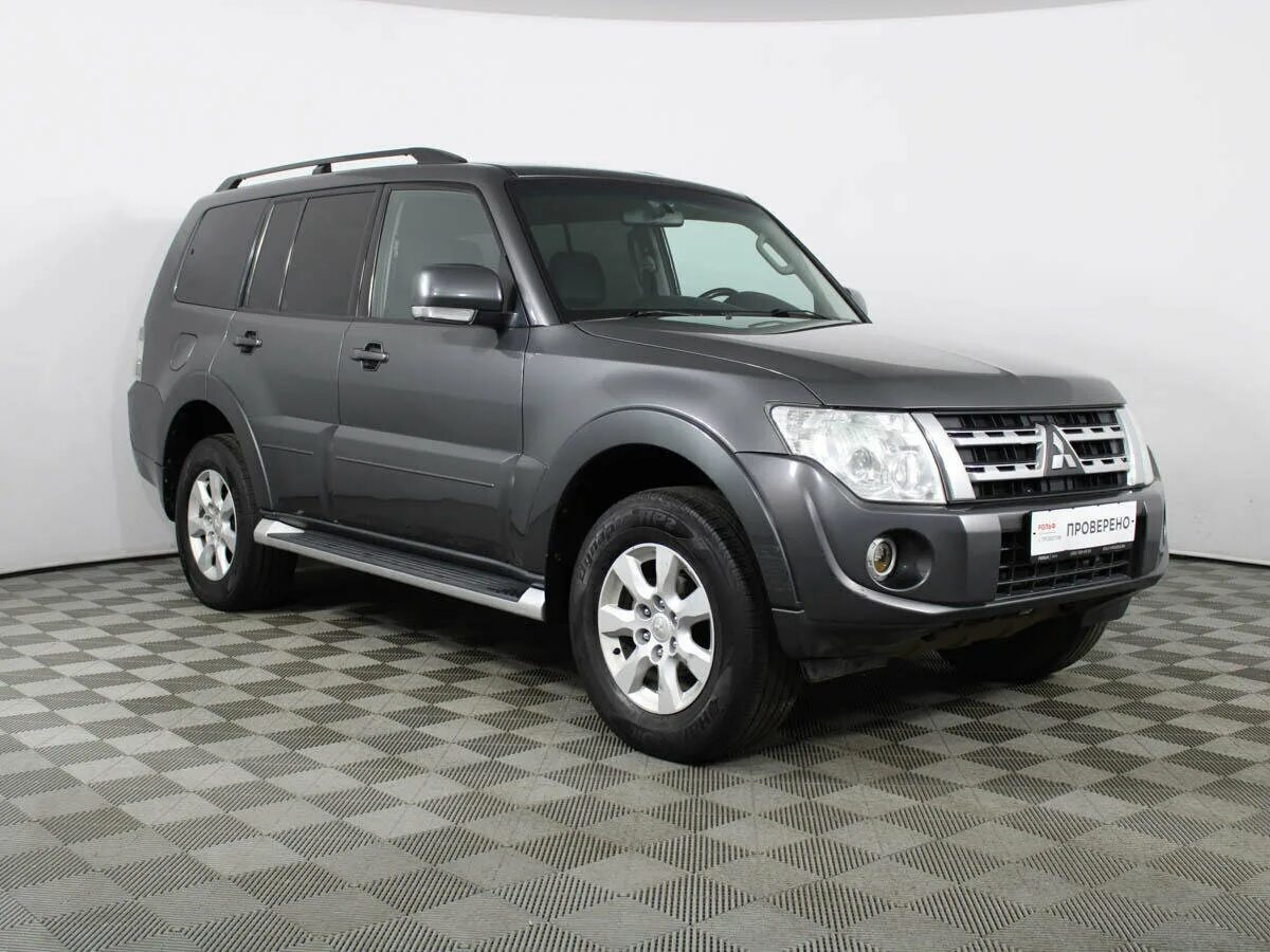 Mitsubishi Pajero 4. Mitsubishi Pajero IV Рестайлинг. Мицубиси Паджеро 4 2012. Митсубиси Паджеро 4 первый Рестайлинг.