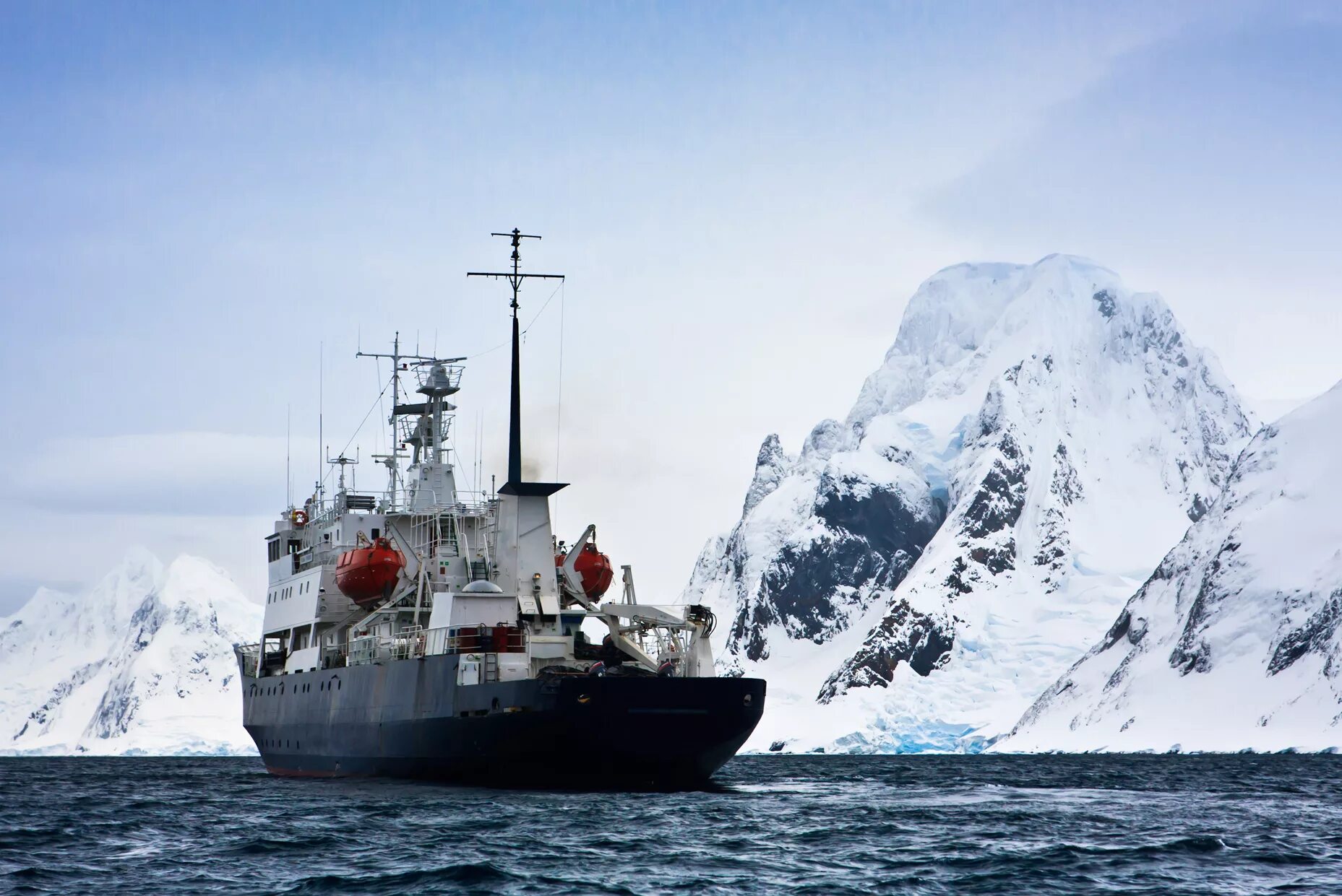 русские моряки в антарктиде. Snow cruiser 1958. чилийская антарктика. американская экспедиция в антарктиду 1947 год. покинутые города в арктике.